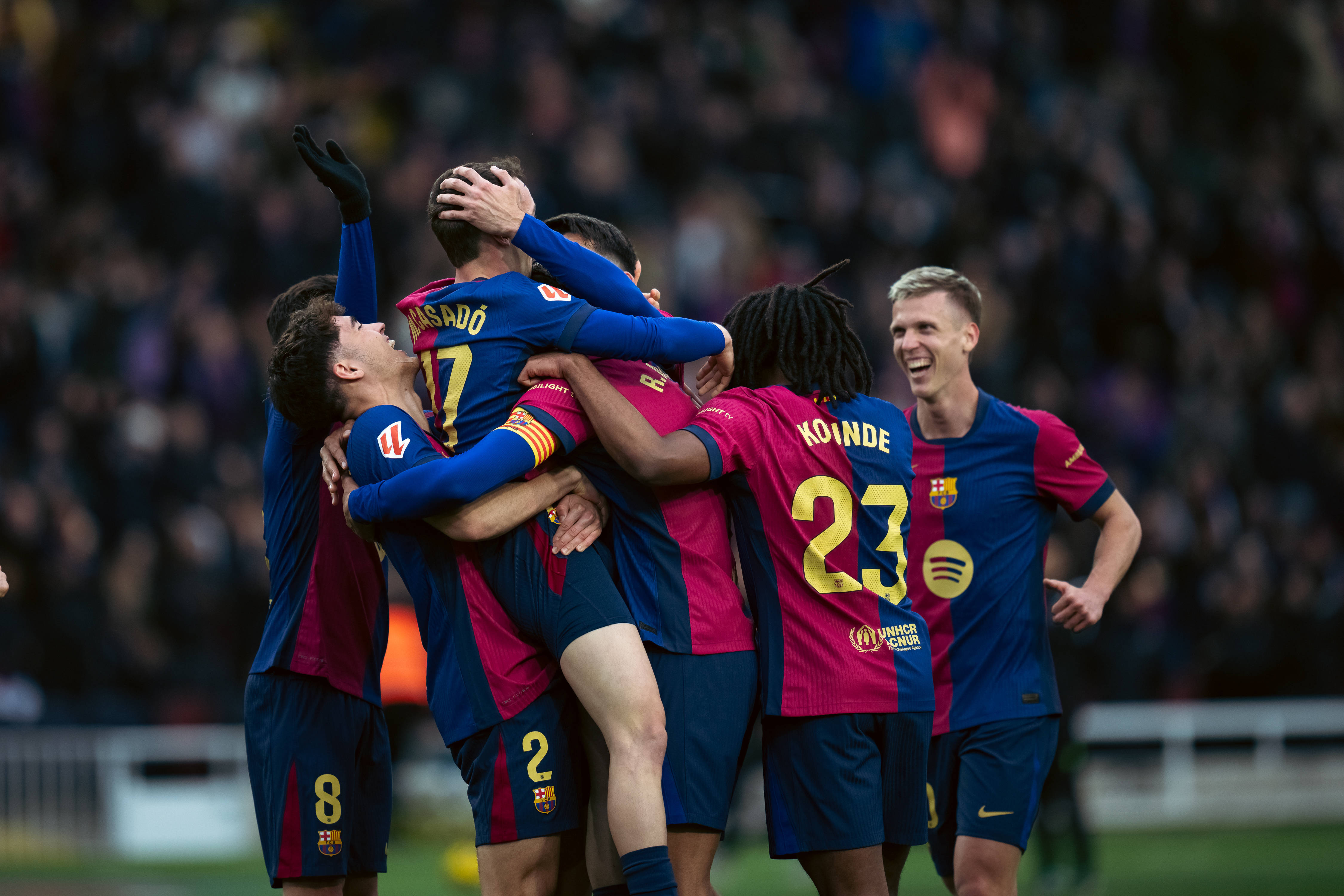 爱游戏-包含Ming意外战胜巴塞罗那，战术调整引爆全场！上演精彩一战的词条